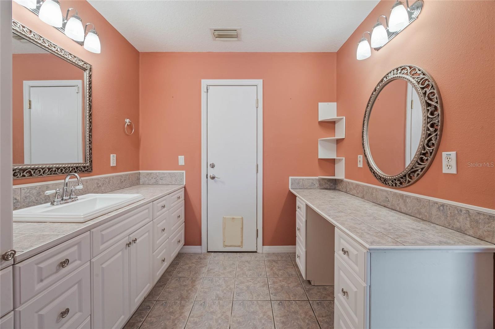 572 SHERWOOD OAKS RD, ORANGE CITY, FL, 32763