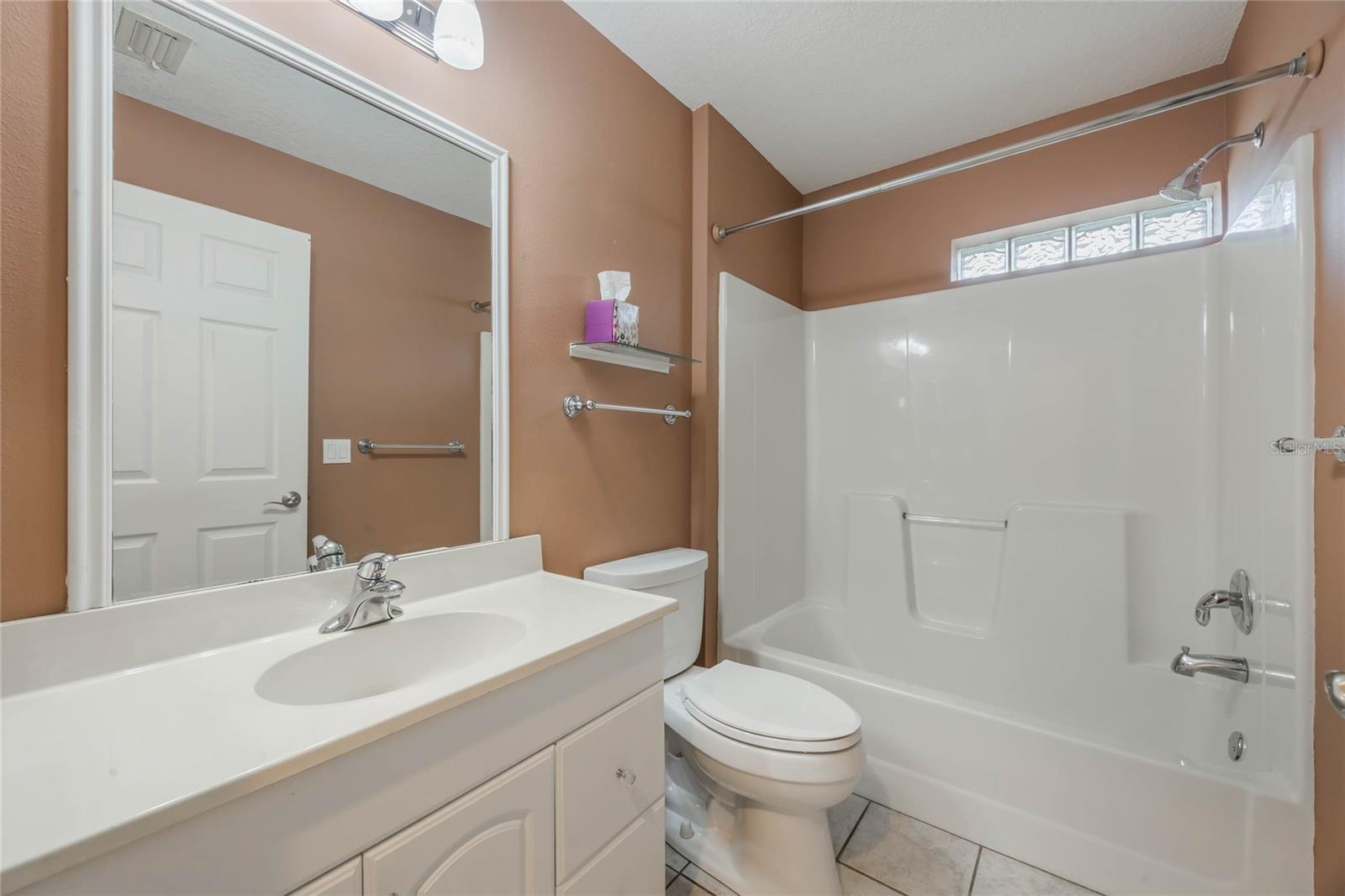 572 SHERWOOD OAKS RD, ORANGE CITY, FL, 32763
