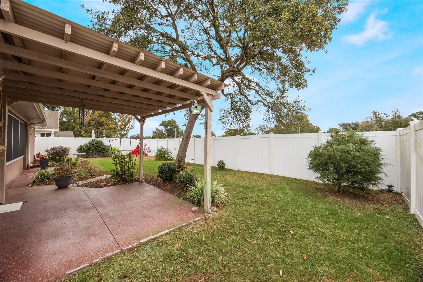572 SHERWOOD OAKS RD, ORANGE CITY, FL, 32763