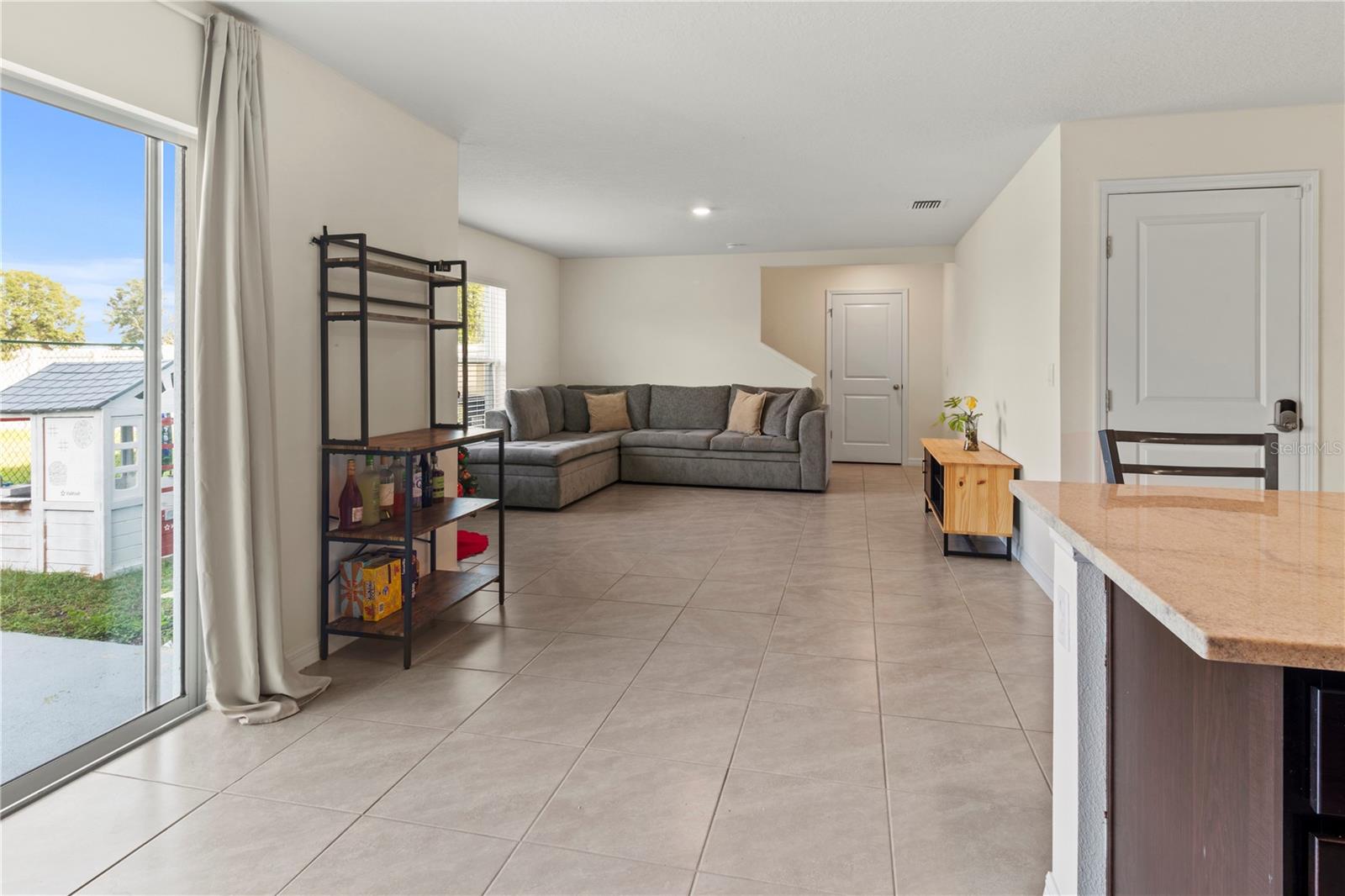 3284 SILVER DATE DR, WIMAUMA, FL, 33598