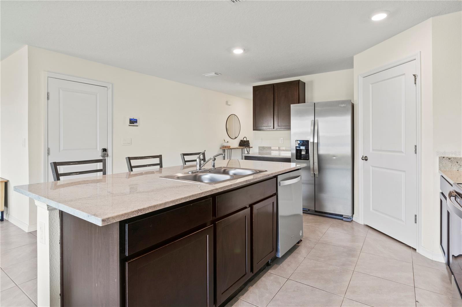 3284 SILVER DATE DR, WIMAUMA, FL, 33598