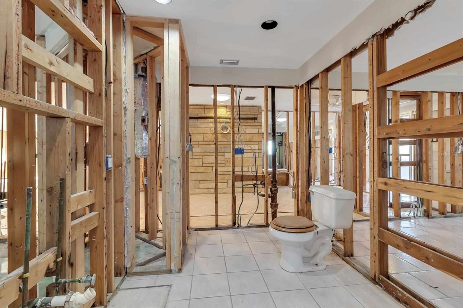 7157 LONGBOAT DR N, LONGBOAT KEY, FL, 34228