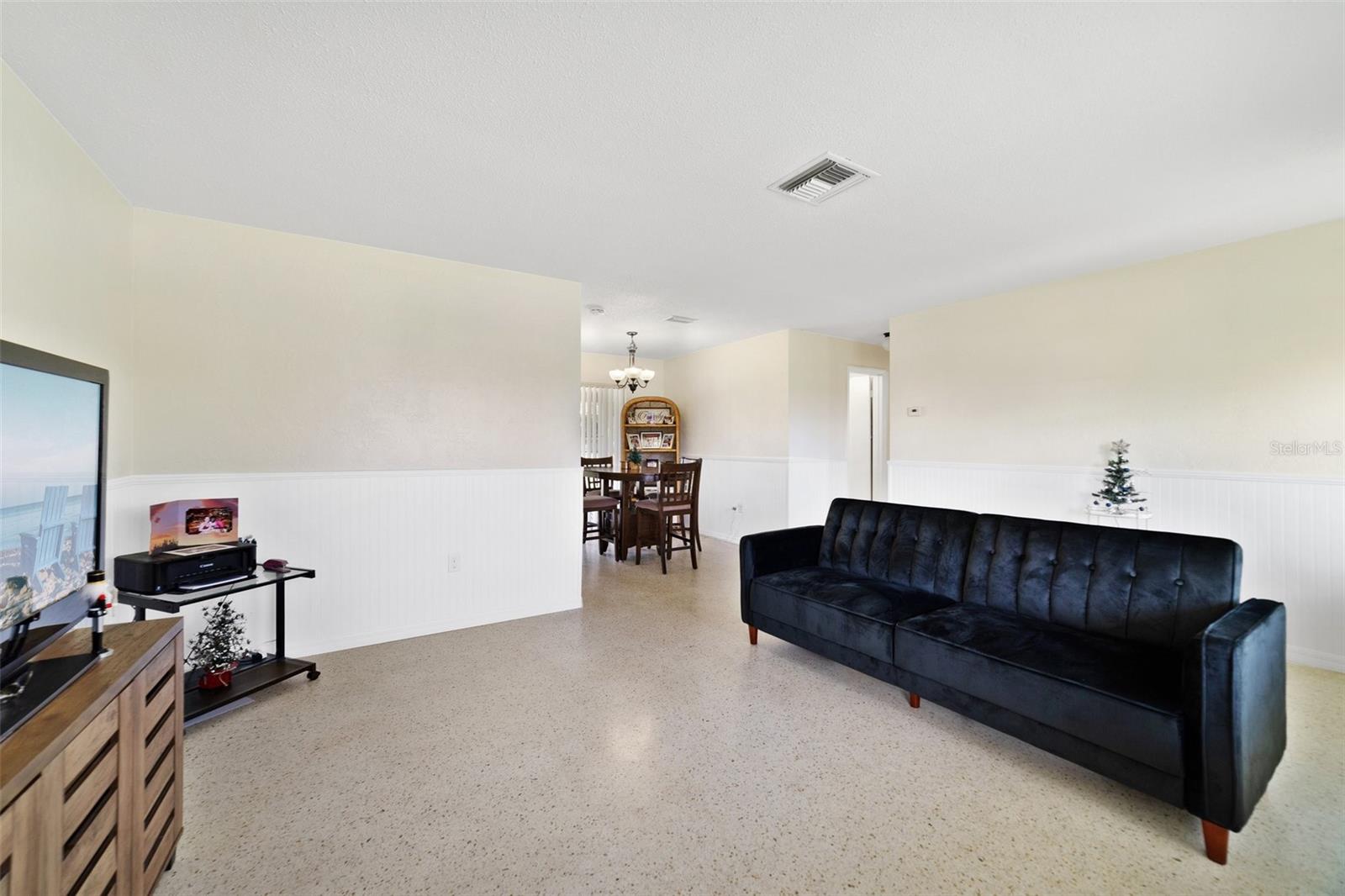 52 BOUGAINVILLEA DR, DEBARY, FL, 32713