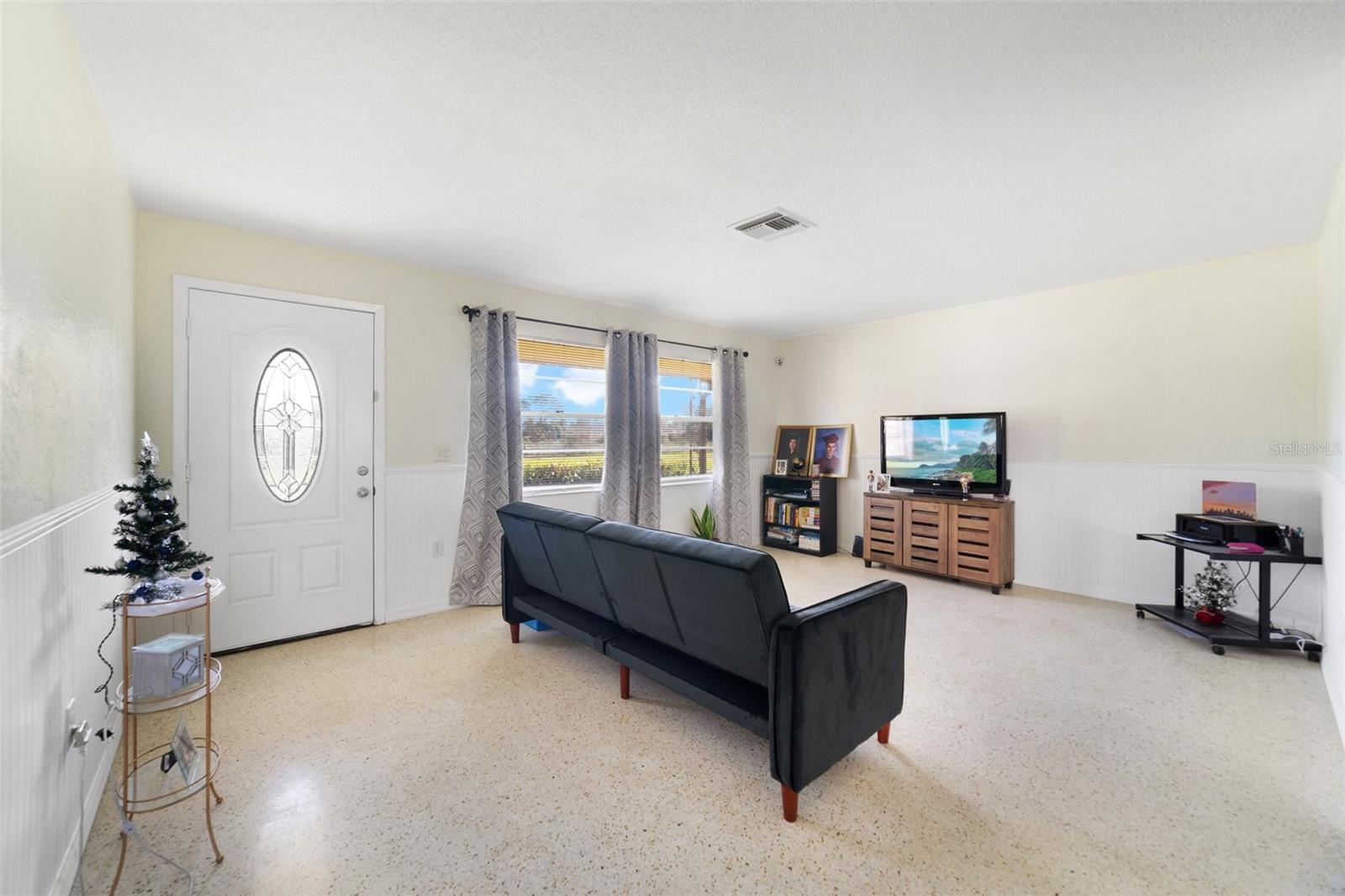 52 BOUGAINVILLEA DR, DEBARY, FL, 32713