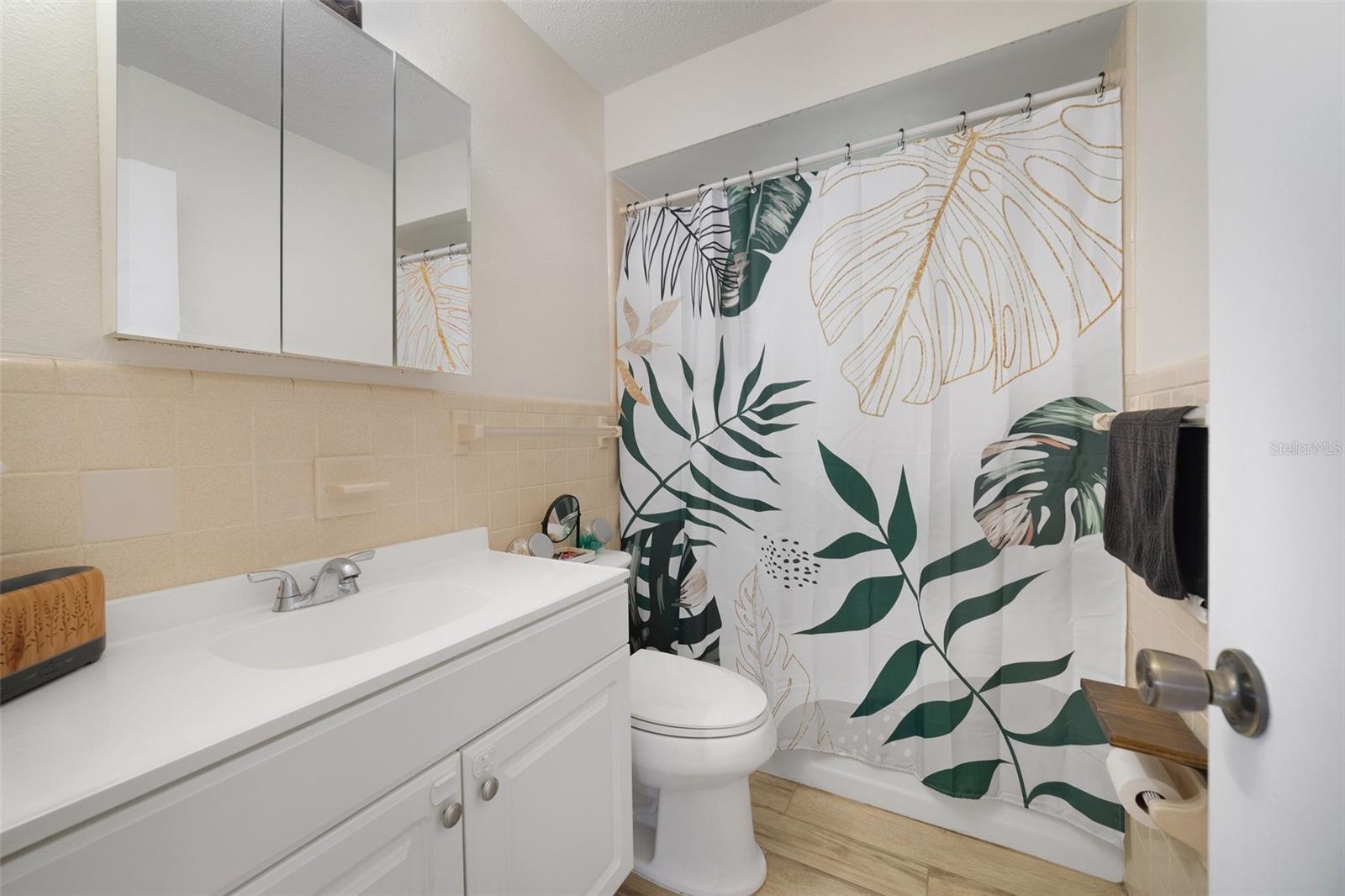 52 BOUGAINVILLEA DR, DEBARY, FL, 32713