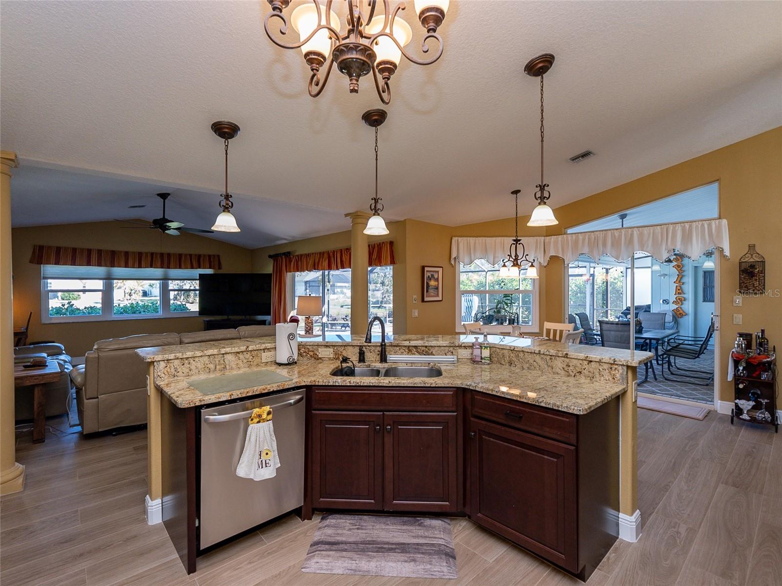47 SPORTSMAN LN, ROTONDA WEST, FL, 33947