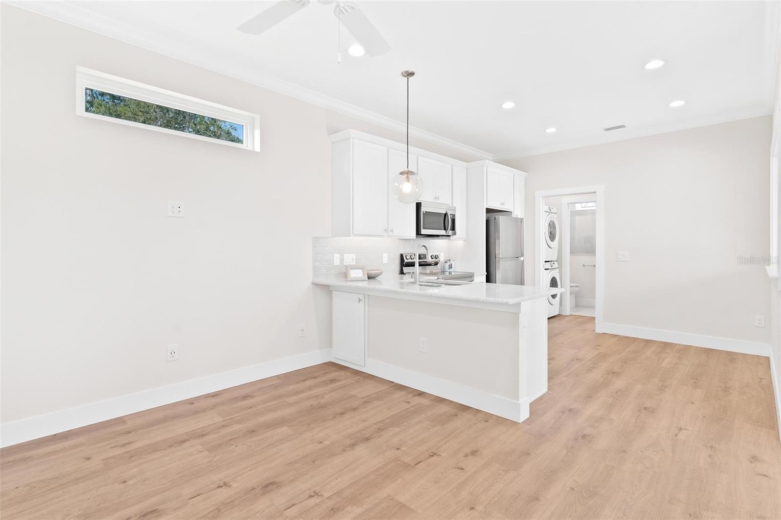 12071 LAKESHORE WAY, OXFORD, FL, 34484