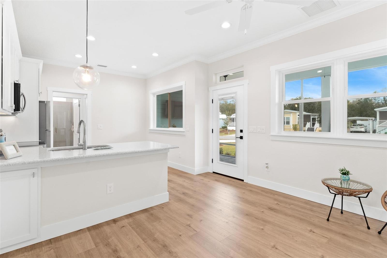 12071 LAKESHORE WAY, OXFORD, FL, 34484