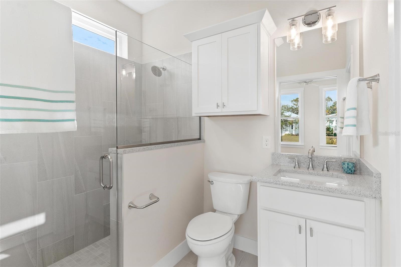 12071 LAKESHORE WAY, OXFORD, FL, 34484