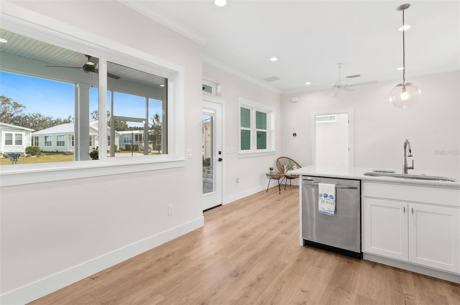 12071 LAKESHORE WAY, OXFORD, FL, 34484