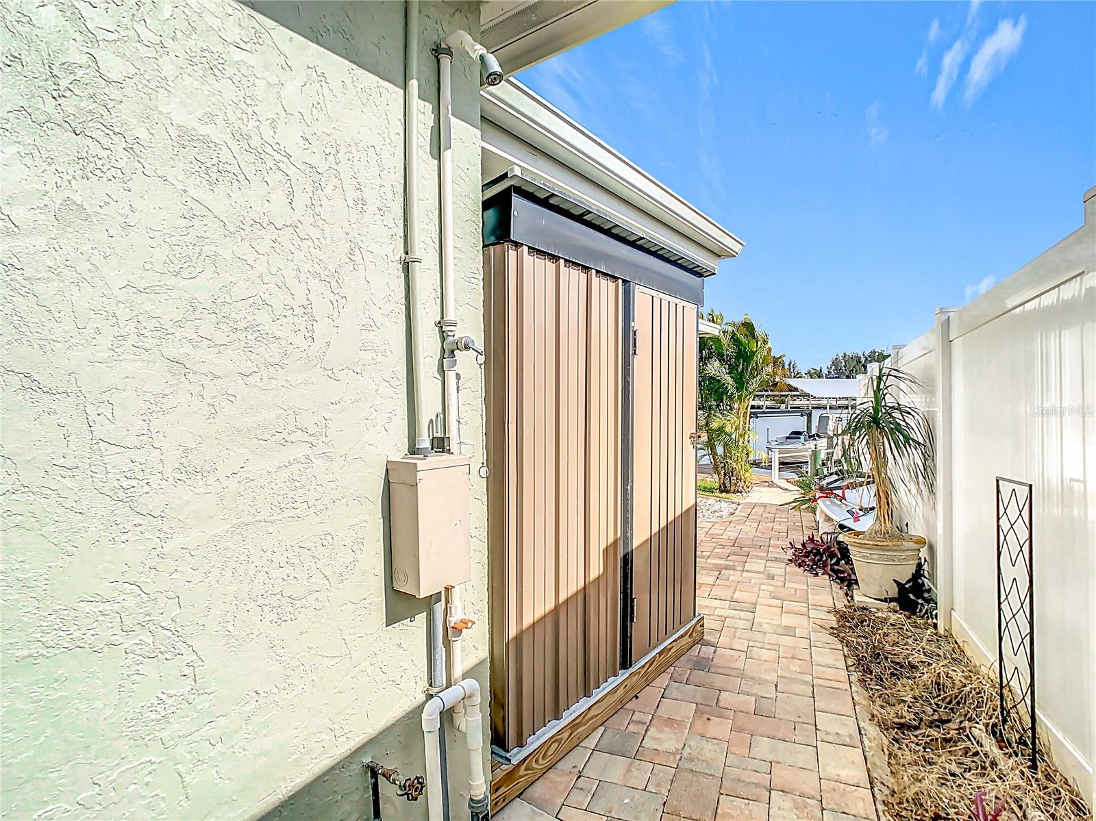 12832 3RD ISLE, HUDSON, FL, 34667