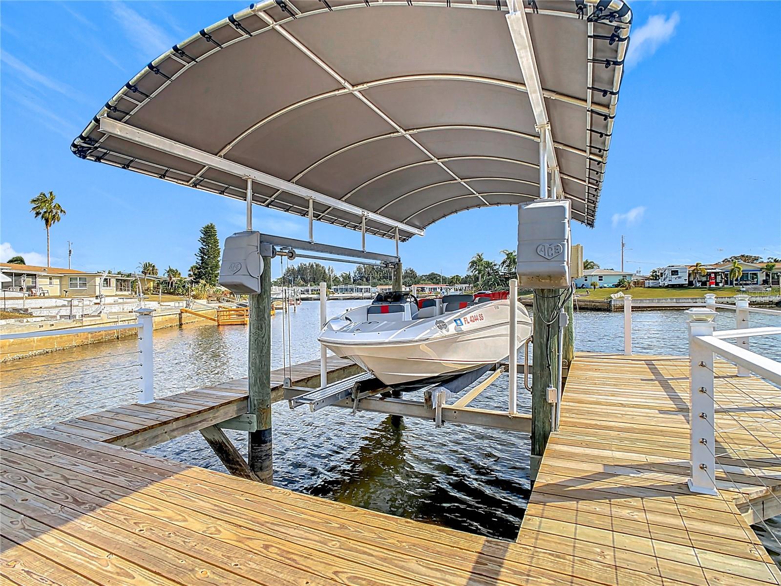 12832 3RD ISLE, HUDSON, FL, 34667