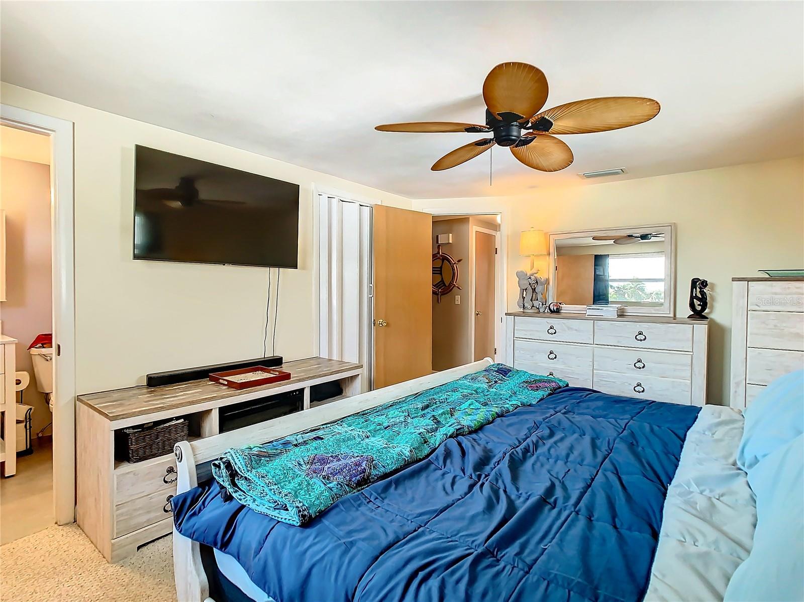 12832 3RD ISLE, HUDSON, FL, 34667