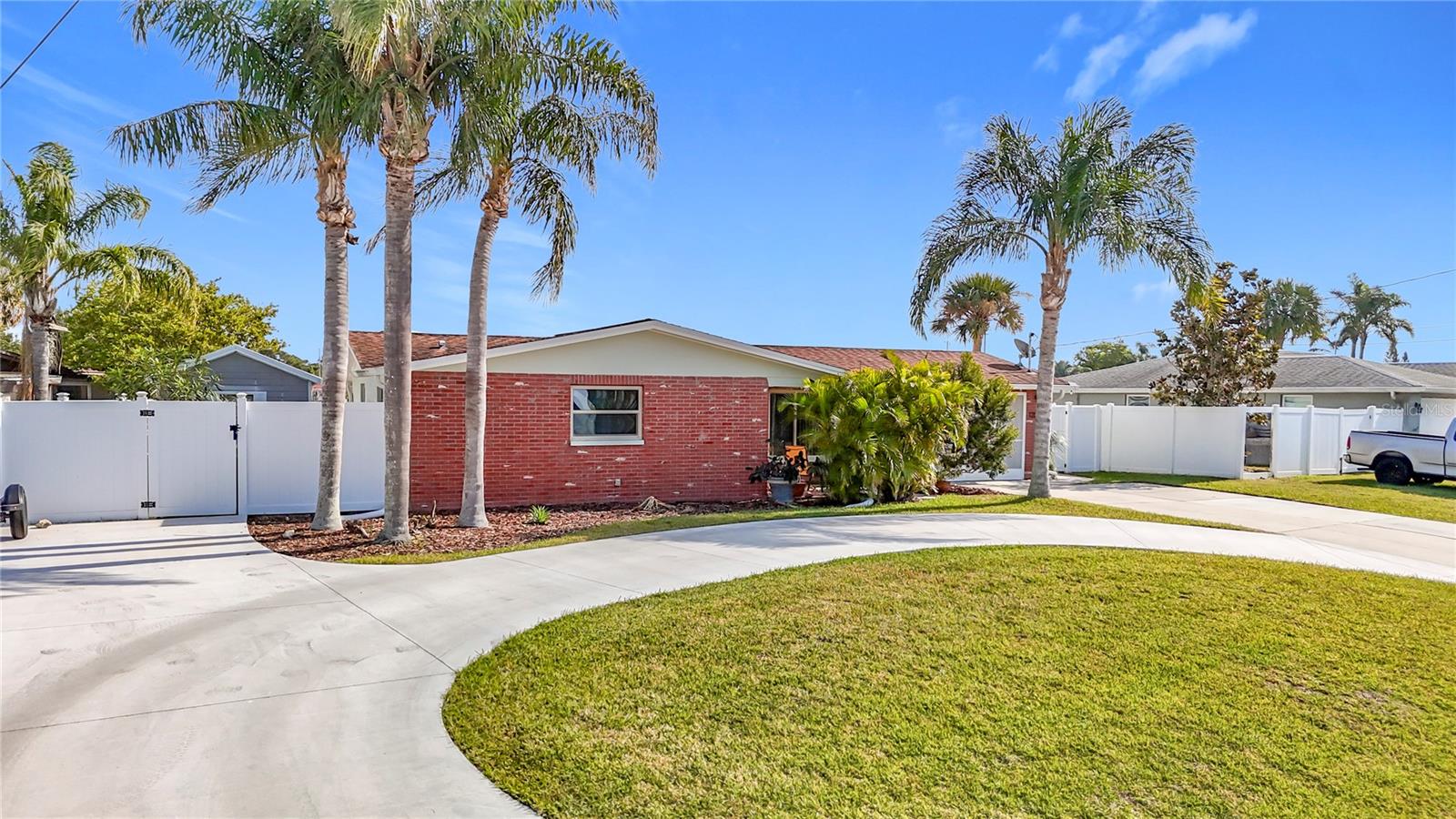 12832 3RD ISLE, HUDSON, FL, 34667