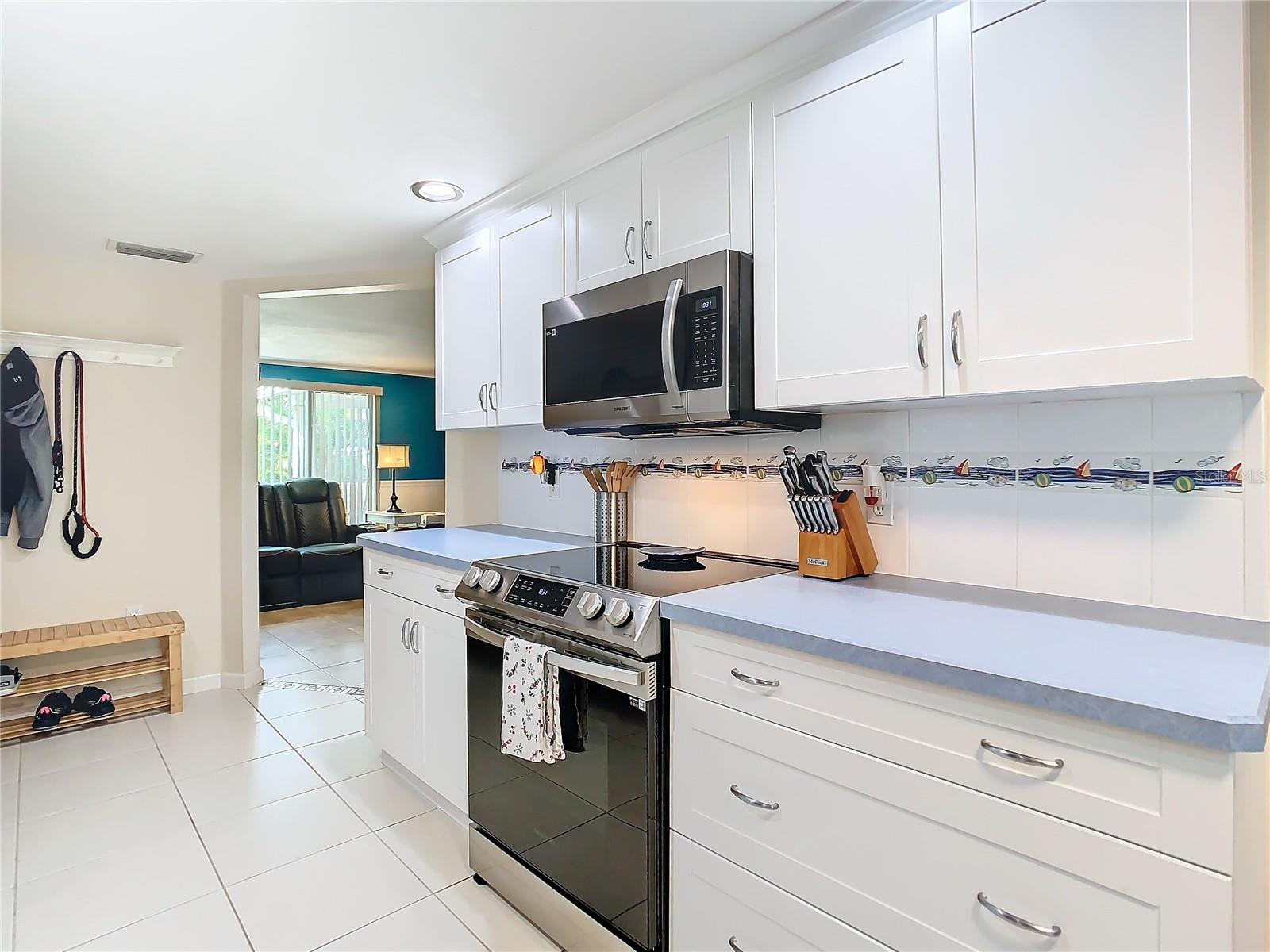 12832 3RD ISLE, HUDSON, FL, 34667