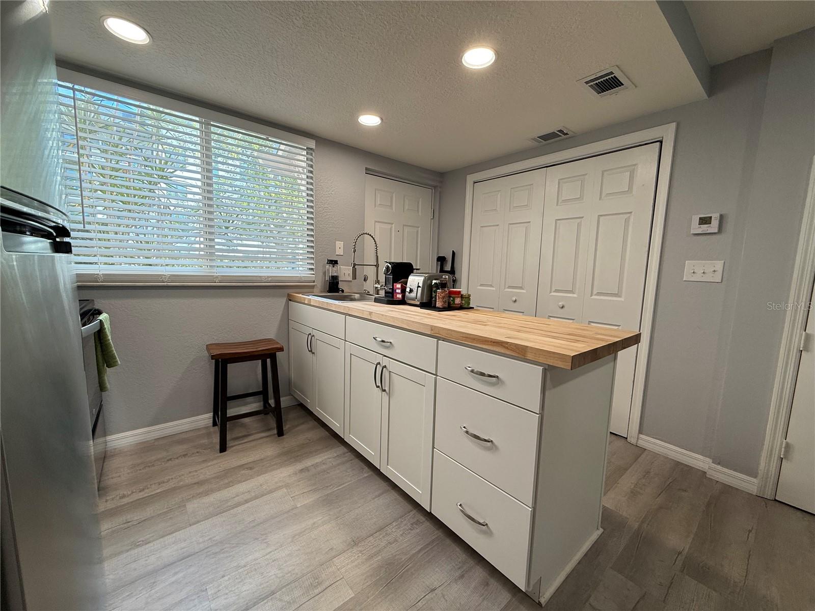 628 COHEN WAY #628, SARASOTA, FL, 34236