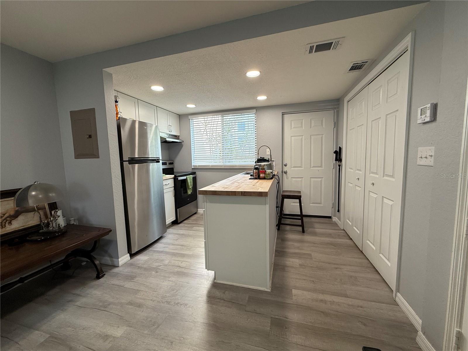 628 COHEN WAY #628, SARASOTA, FL, 34236