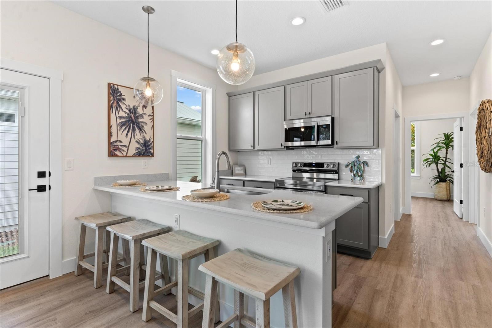 12078 LAKESHORE WAY, OXFORD, FL, 34484