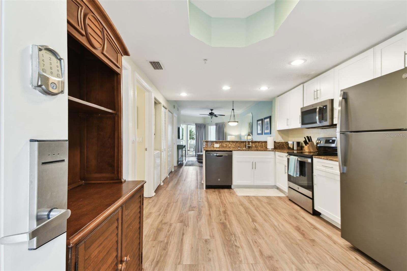 12000 GULF BLVD #212-N, TREASURE ISLAND, FL, 33706