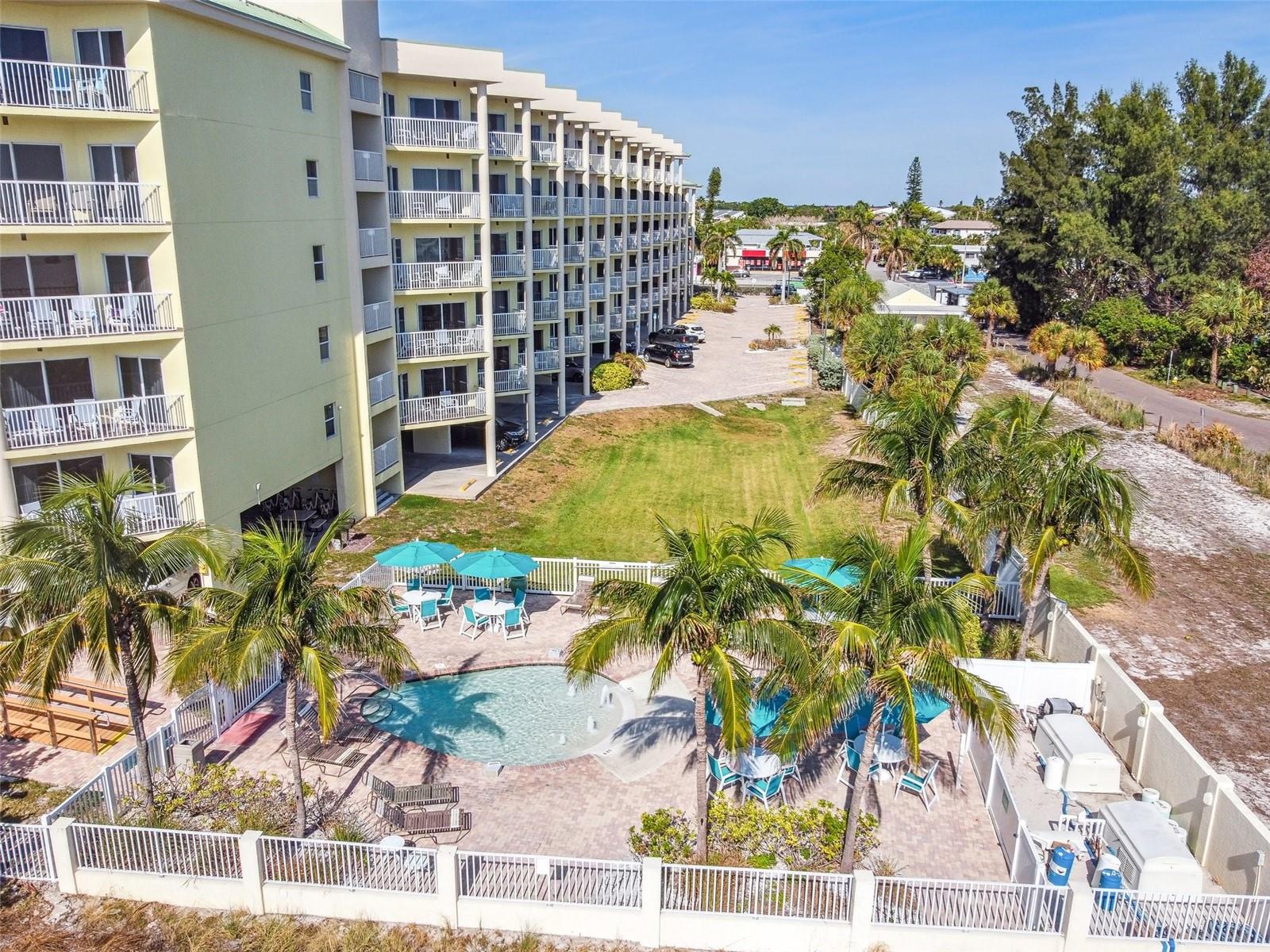 12000 GULF BLVD #212-N, TREASURE ISLAND, FL, 33706