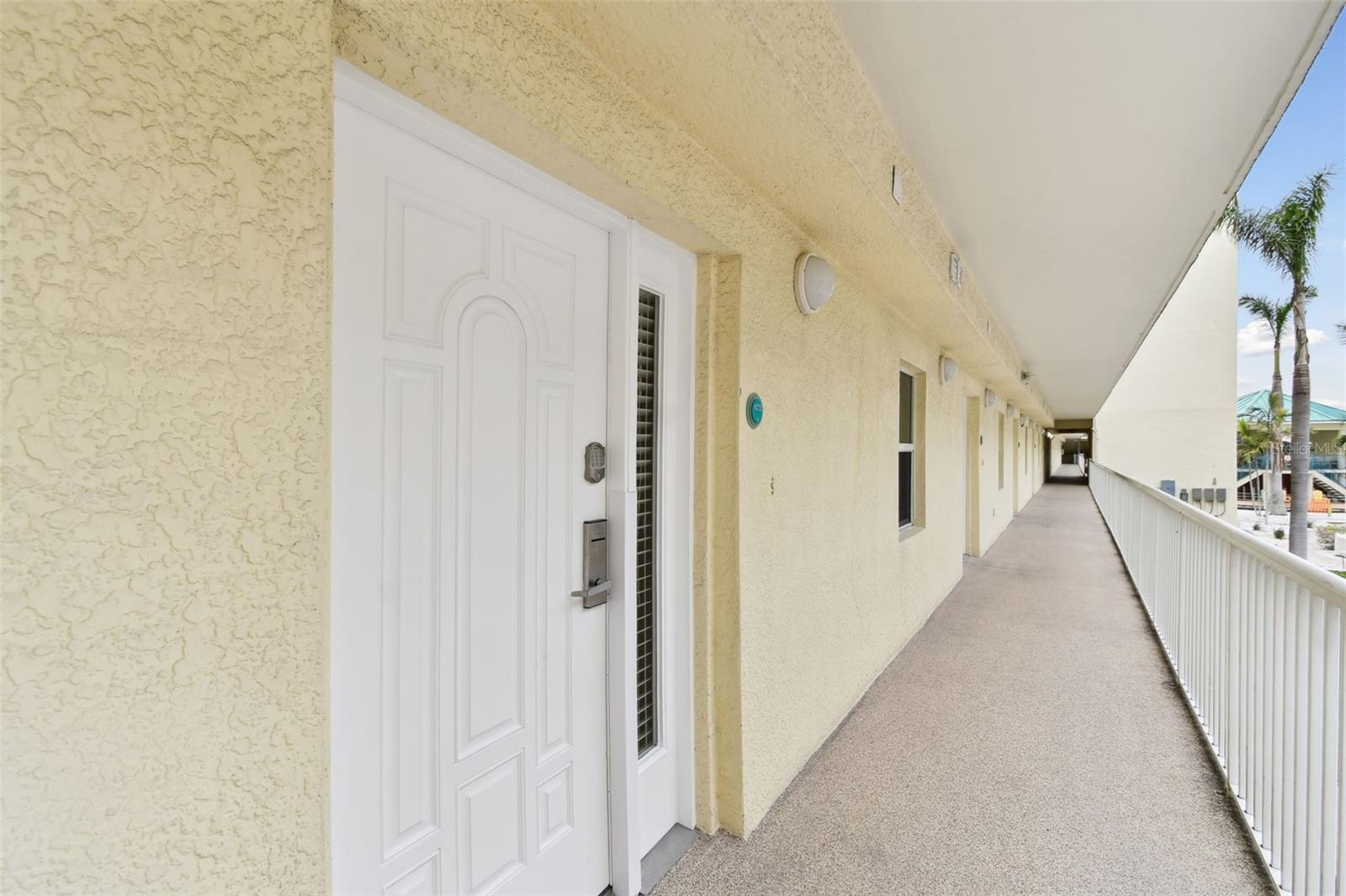 12000 GULF BLVD #212-N, TREASURE ISLAND, FL, 33706