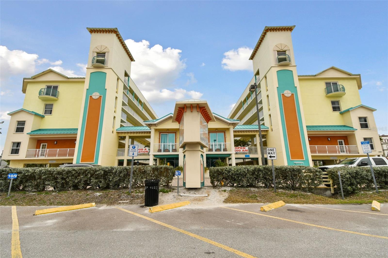 12000 GULF BLVD #212-N, TREASURE ISLAND, FL, 33706