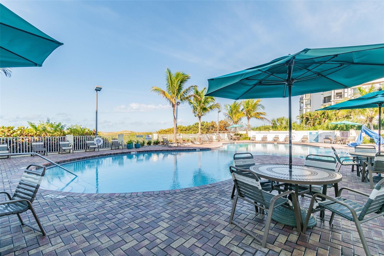 12000 GULF BLVD #212-N, TREASURE ISLAND, FL, 33706