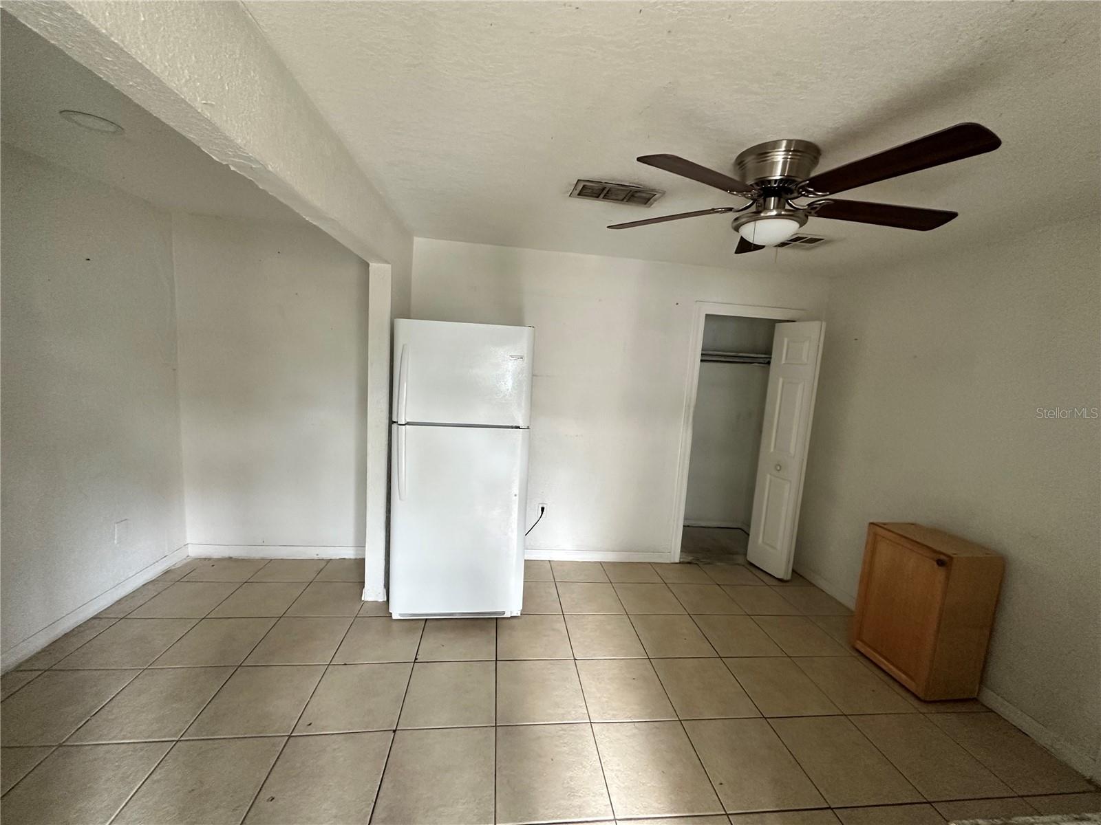 2331 W SAINT JOHN ST, TAMPA, FL, 33607
