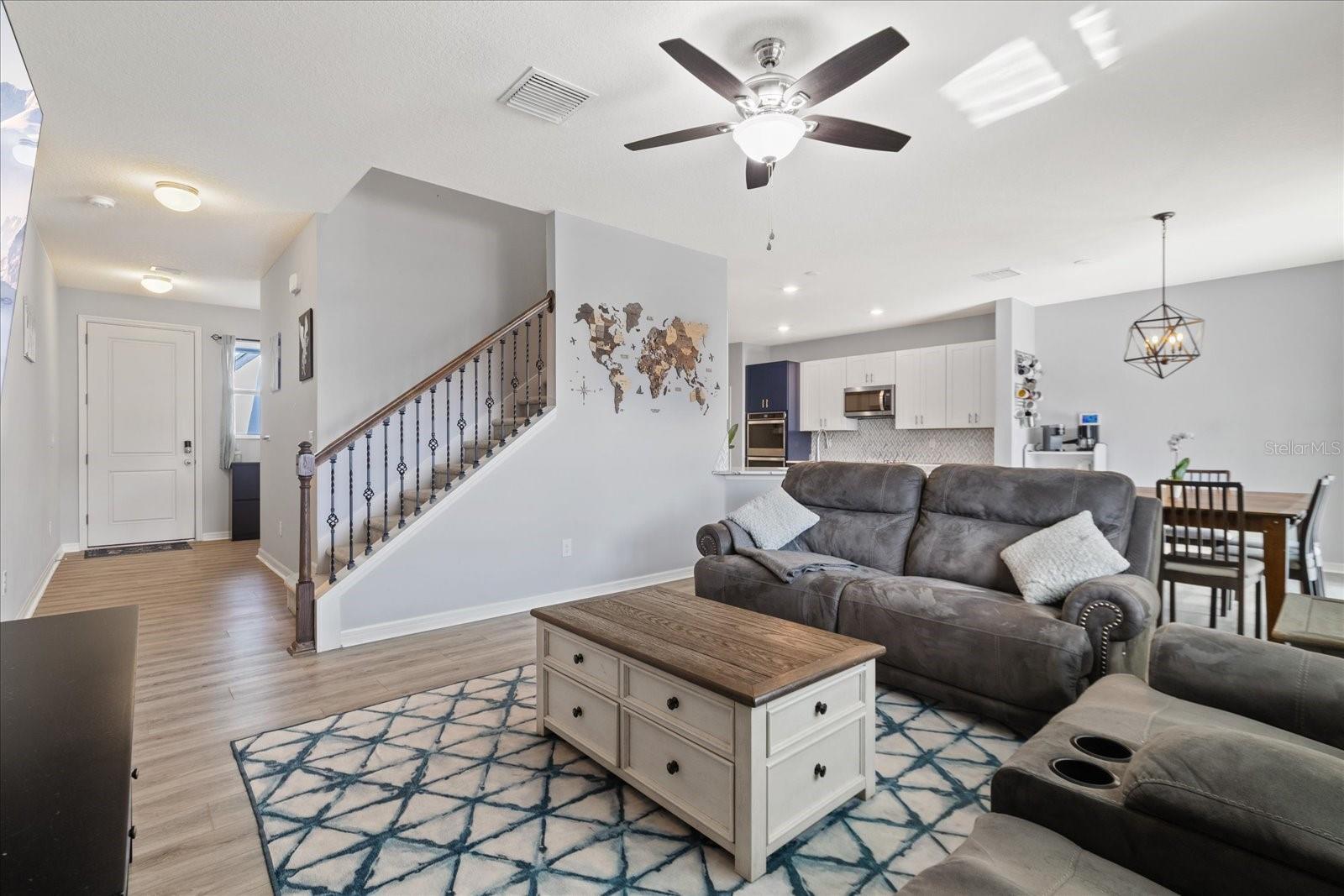 7501 NORTHERN LIGHTS DR, GIBSONTON, FL, 33534