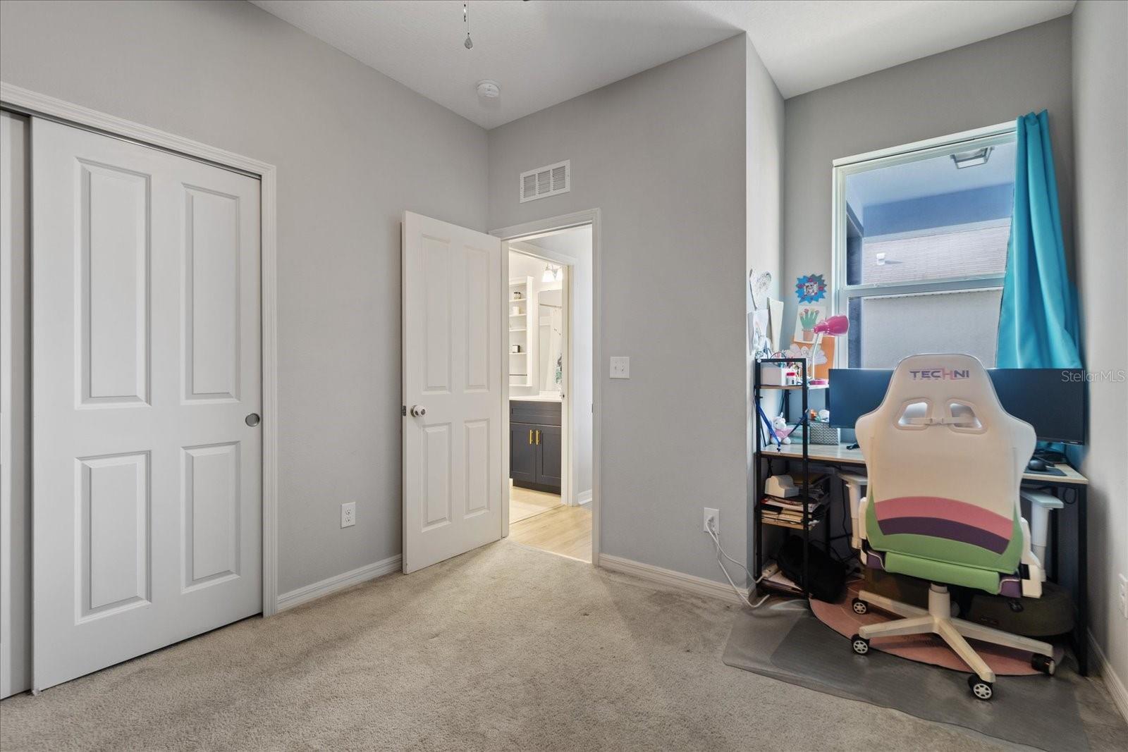 7501 NORTHERN LIGHTS DR, GIBSONTON, FL, 33534