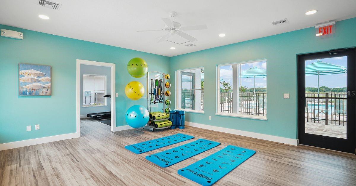 12043 LAKESHORE WAY, OXFORD, FL, 34484