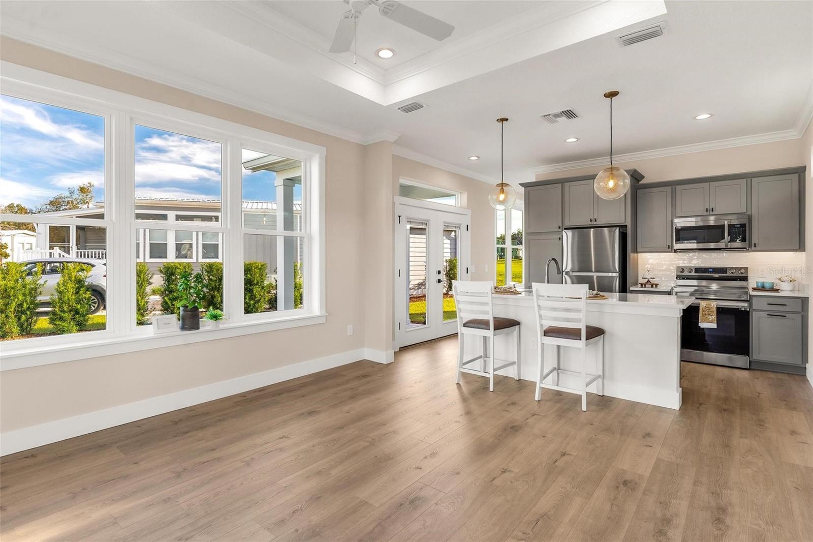 12043 LAKESHORE WAY, OXFORD, FL, 34484