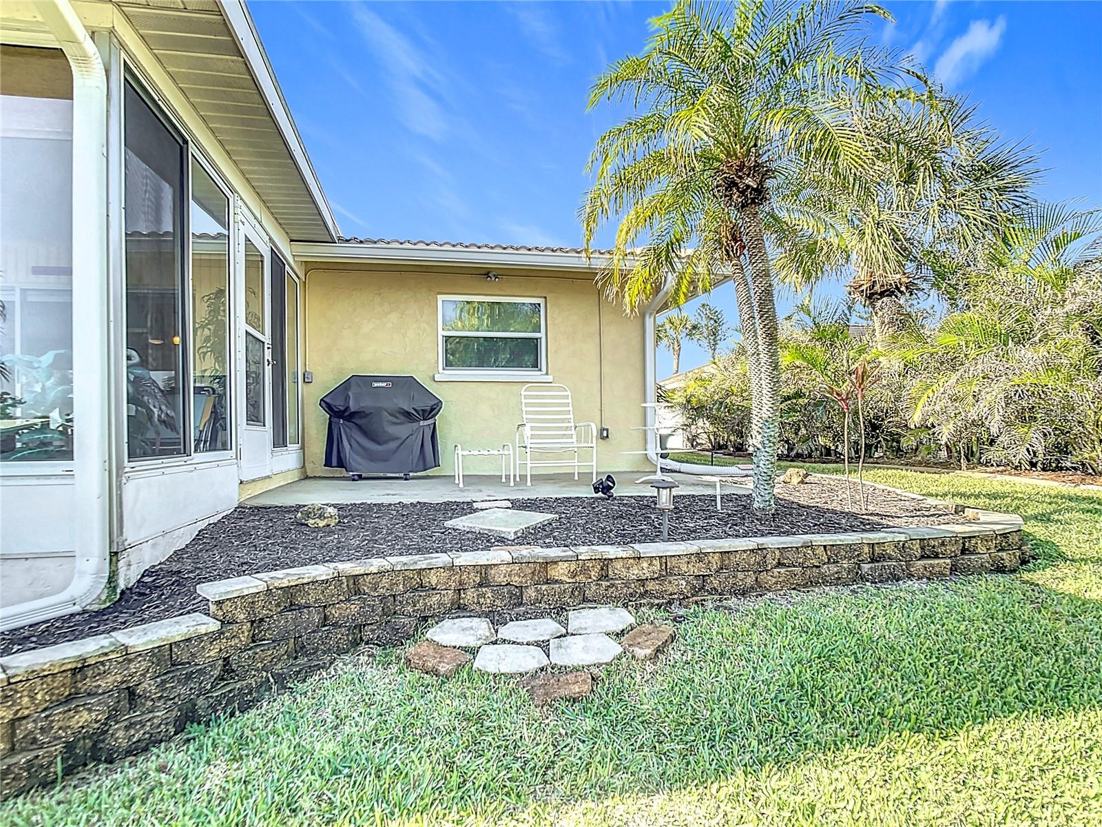 4 WINDSOR DR, ENGLEWOOD, FL, 34223