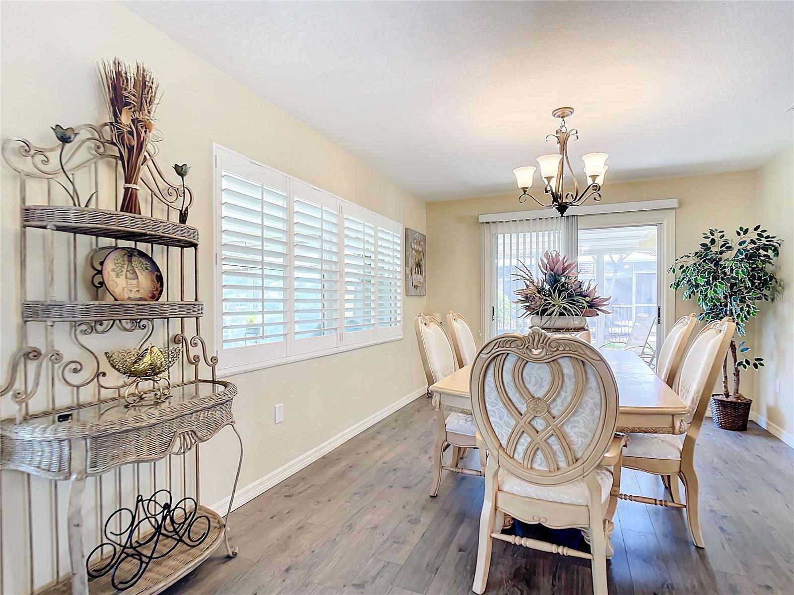 4 WINDSOR DR, ENGLEWOOD, FL, 34223