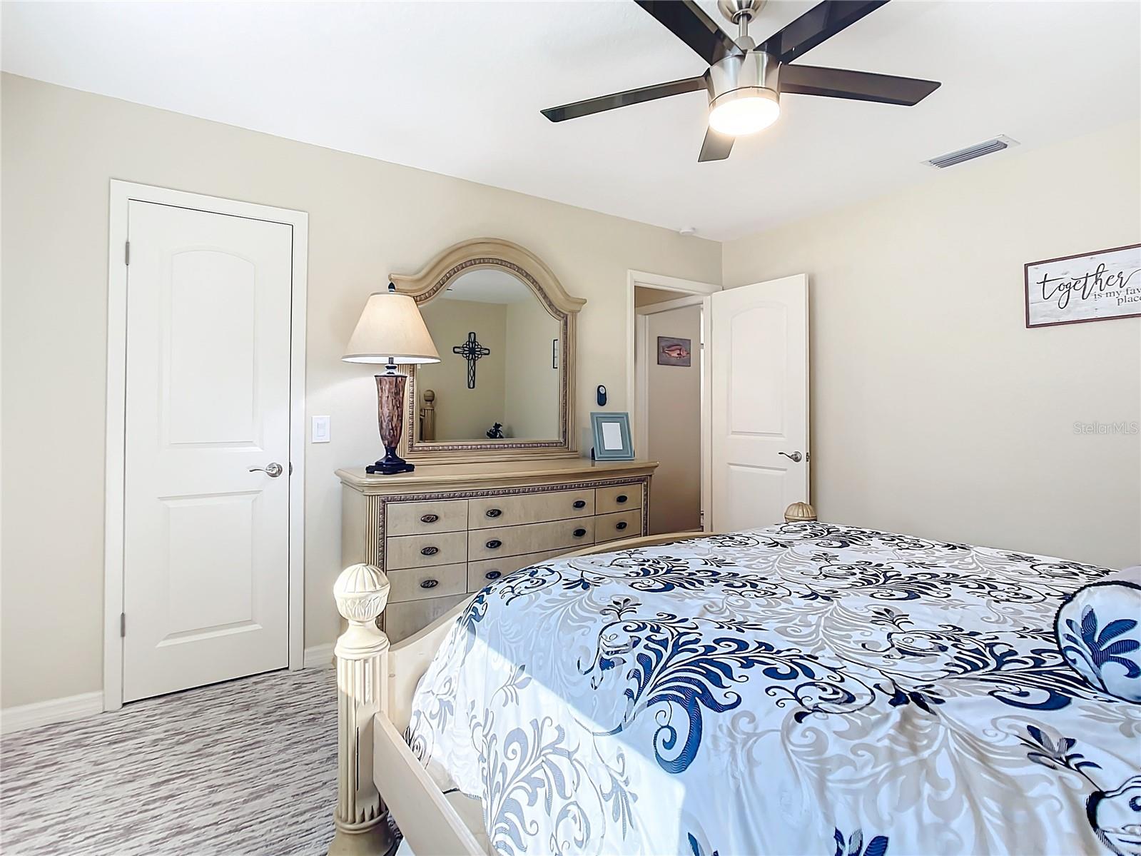 4 WINDSOR DR, ENGLEWOOD, FL, 34223