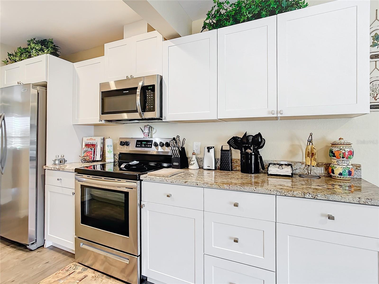 4 WINDSOR DR, ENGLEWOOD, FL, 34223