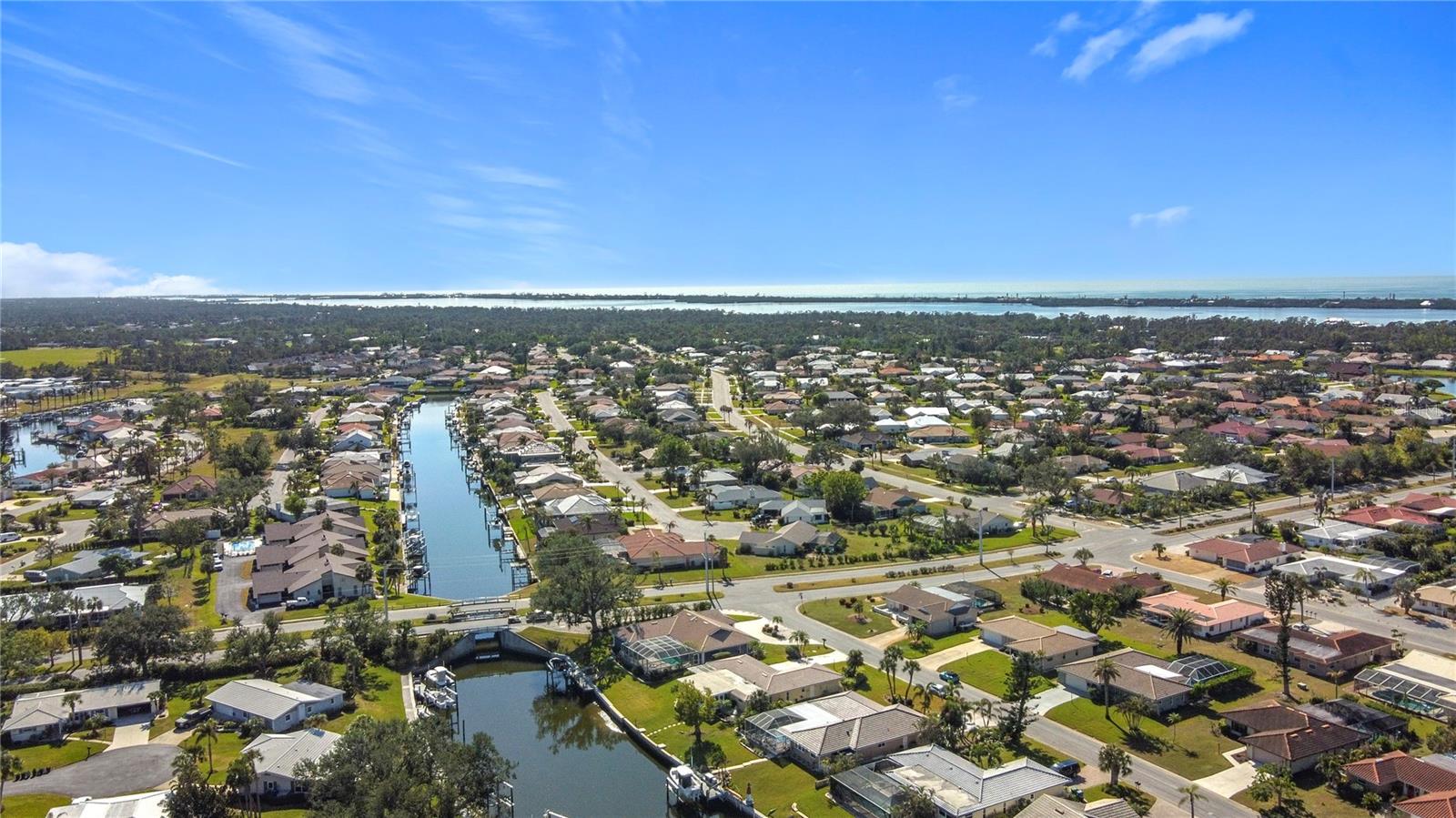 4 WINDSOR DR, ENGLEWOOD, FL, 34223