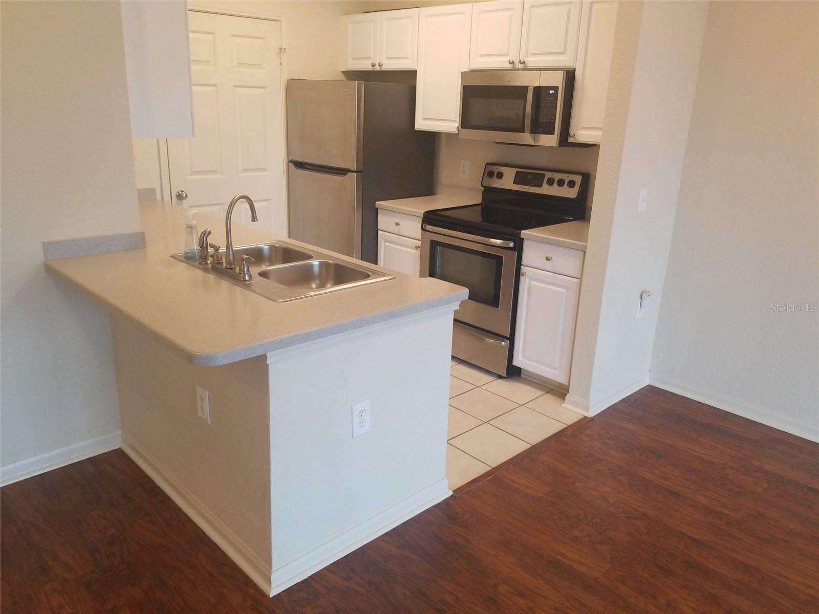 210 3RD ST W #8202, BRADENTON, FL, 34205