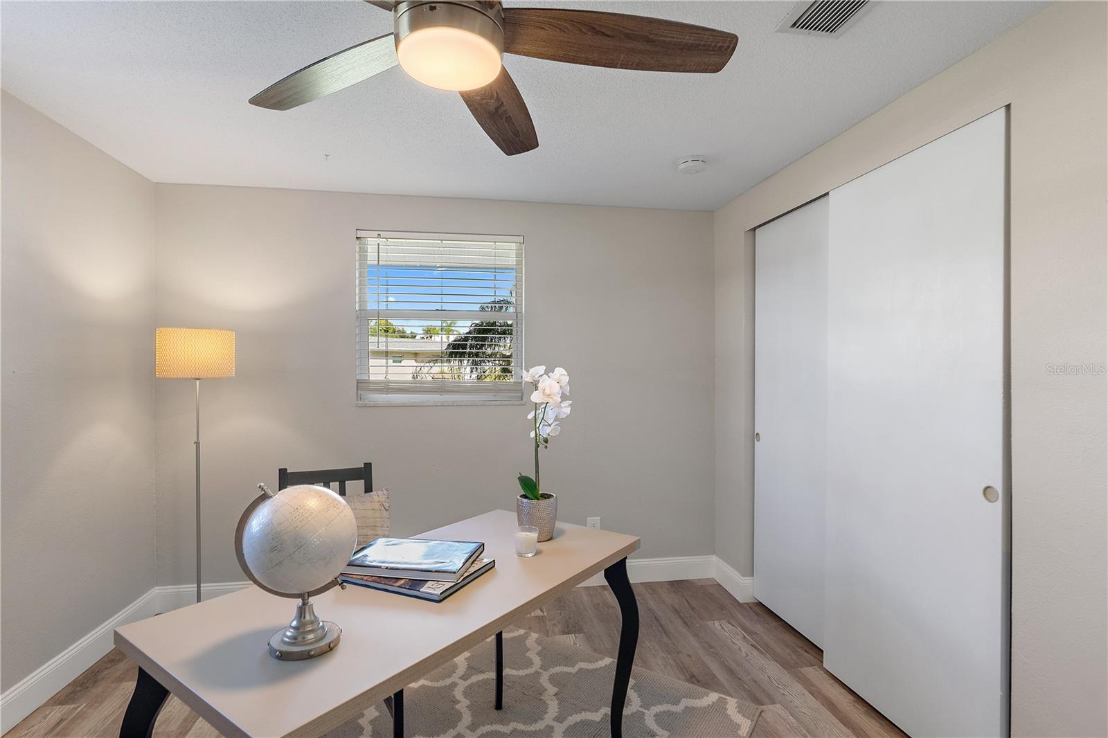 1200 LAUREL AVE, VENICE, FL, 34285