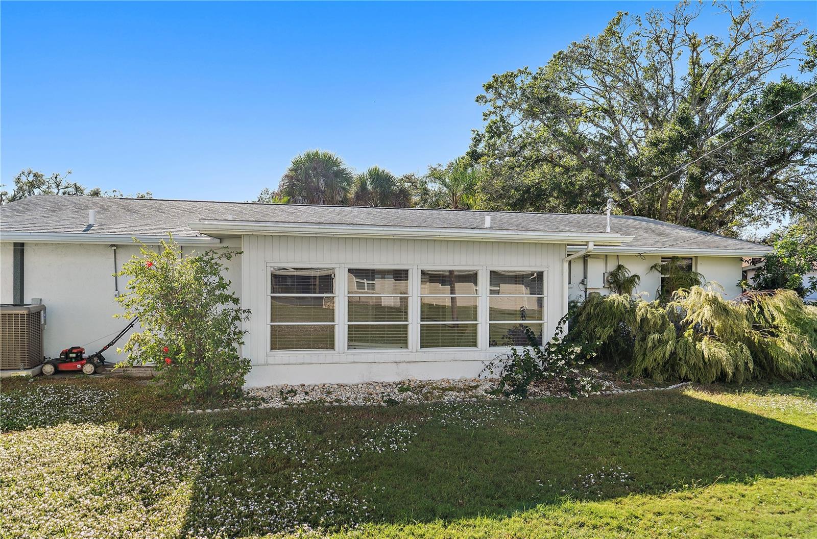 1200 LAUREL AVE, VENICE, FL, 34285