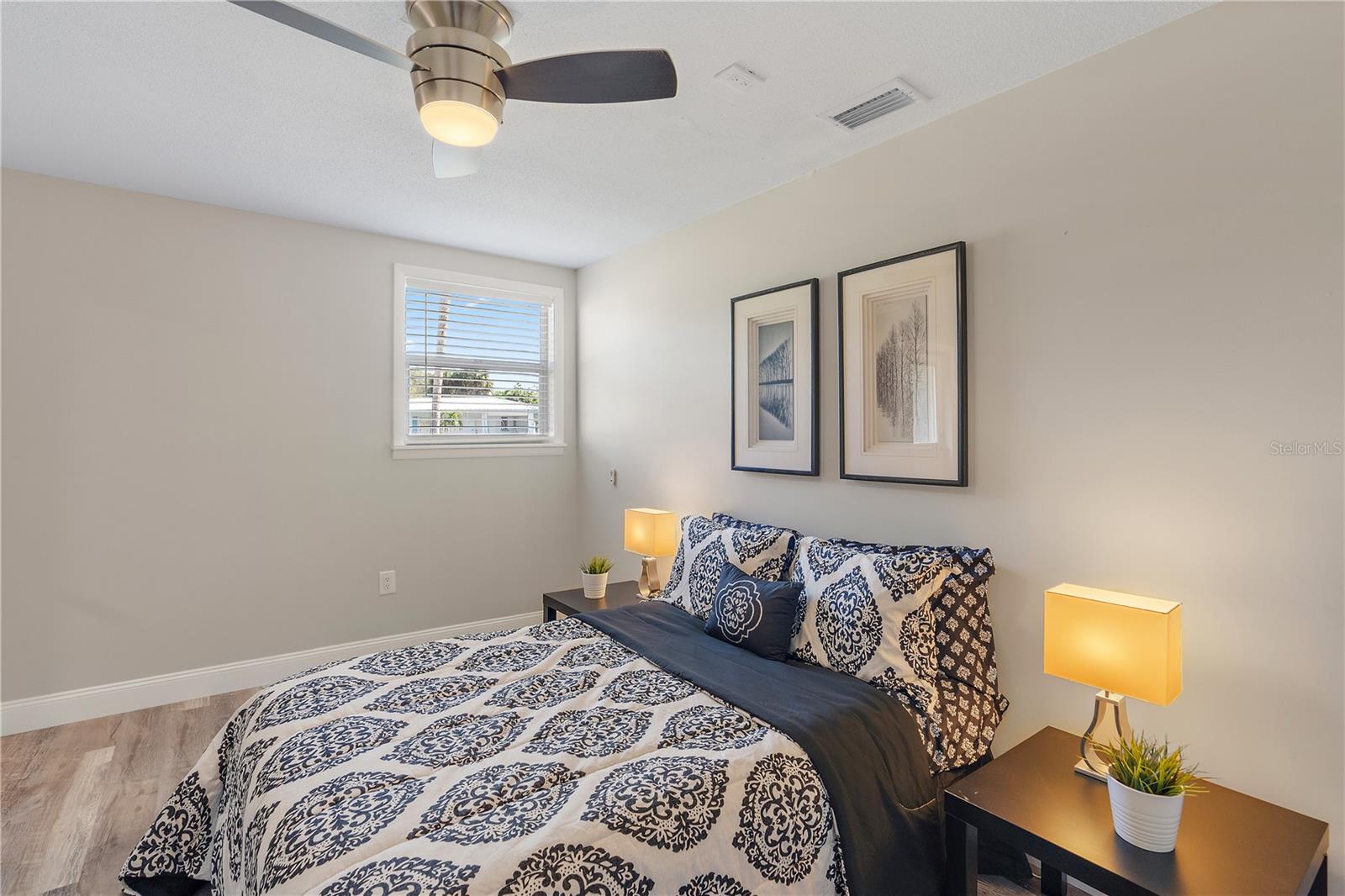 1200 LAUREL AVE, VENICE, FL, 34285