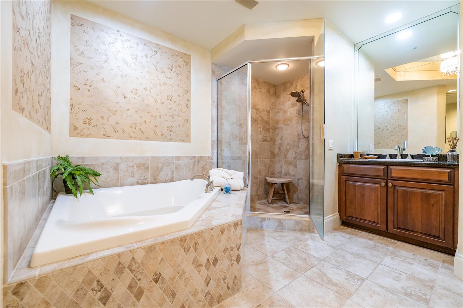 140 RIVIERA DUNES WAY #1001, PALMETTO, FL, 34221