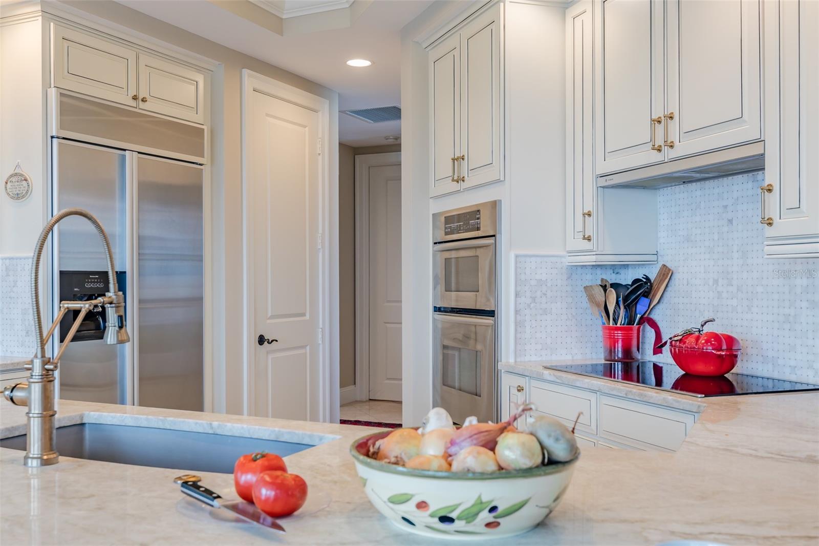 140 RIVIERA DUNES WAY #1001, PALMETTO, FL, 34221