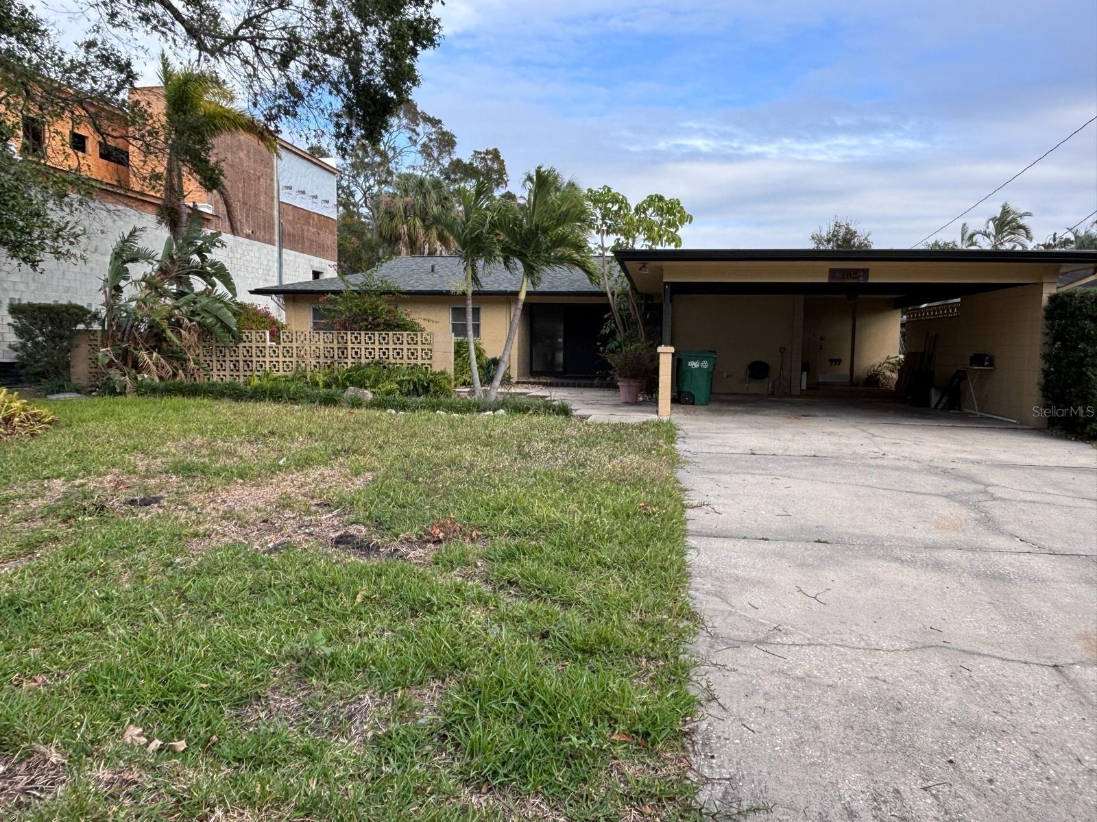 208 S TREASURE DR, TAMPA, FL, 33609