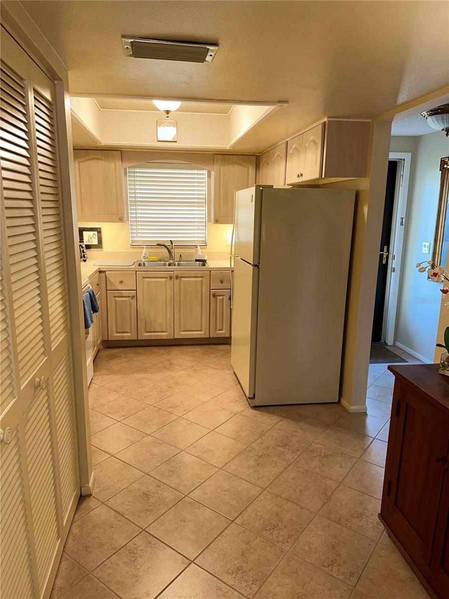 3645 LONGMEADOW #31, SARASOTA, FL, 34235