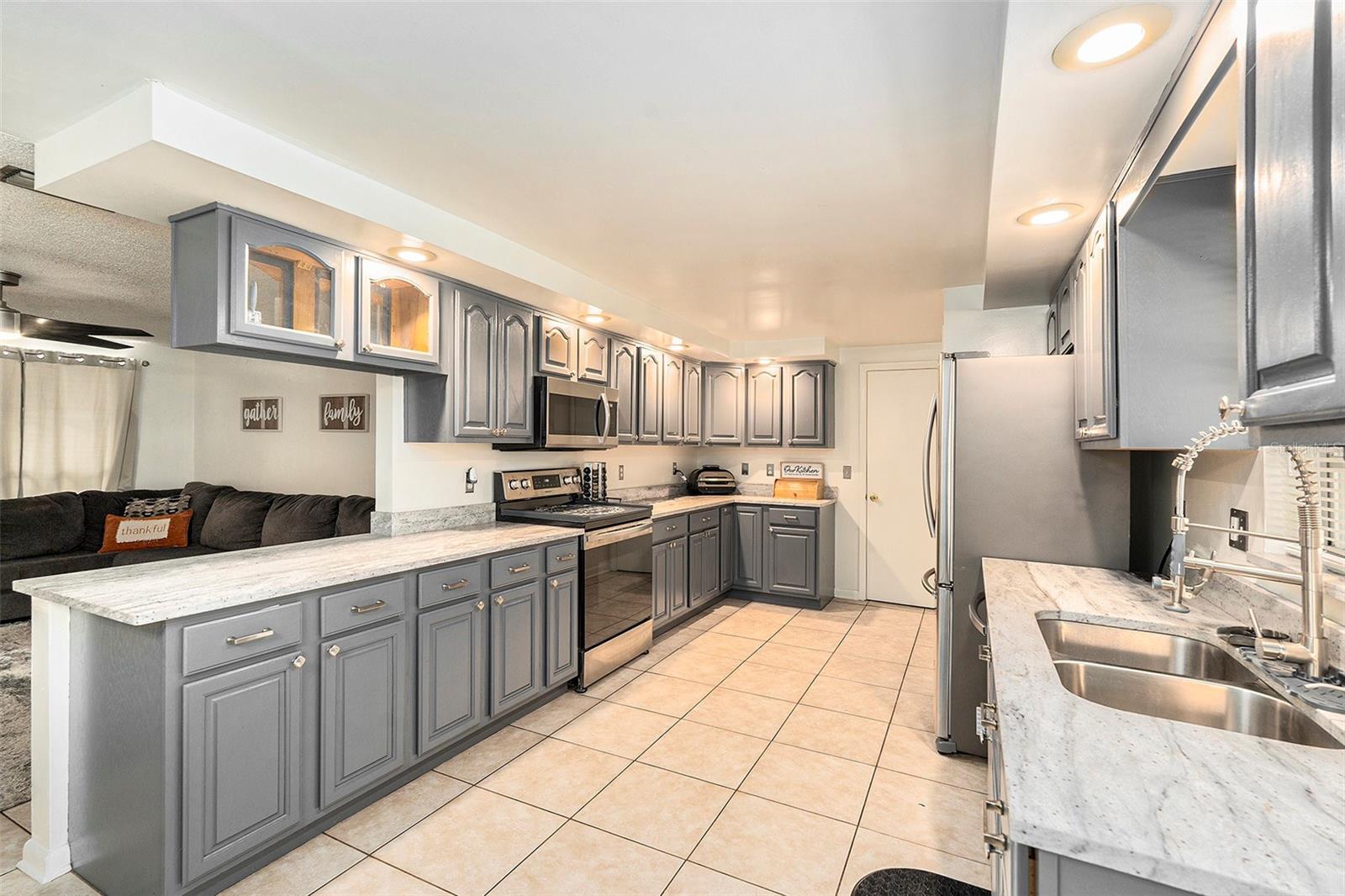504 HIGHVIEW CIR S, BRANDON, FL, 33510