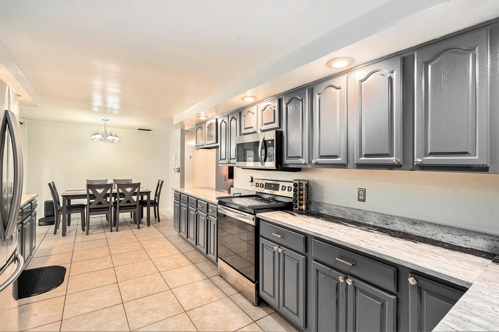 504 HIGHVIEW CIR S, BRANDON, FL, 33510