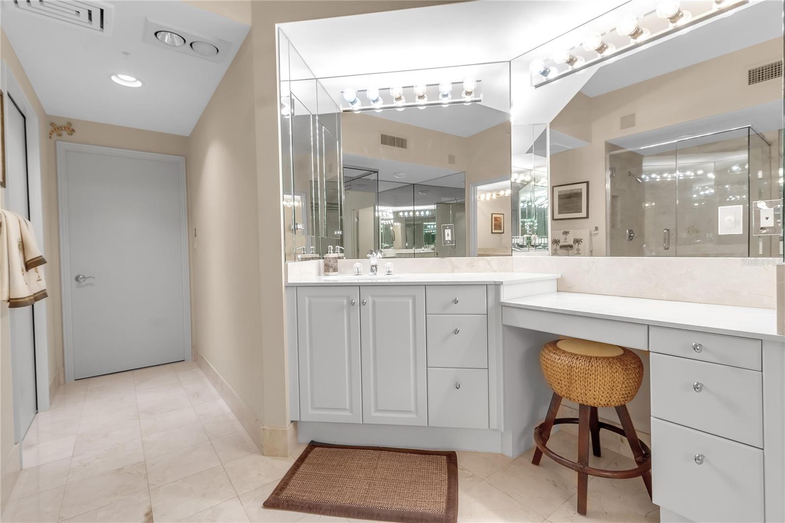 3010 GRAND BAY BLVD #472, LONGBOAT KEY, FL, 34228