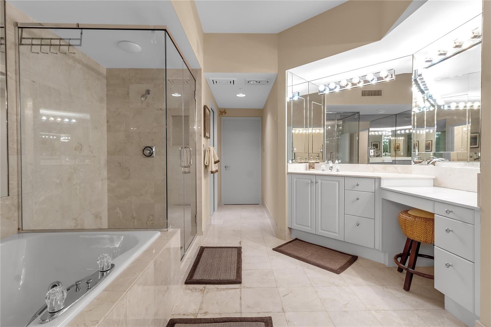 3010 GRAND BAY BLVD #472, LONGBOAT KEY, FL, 34228