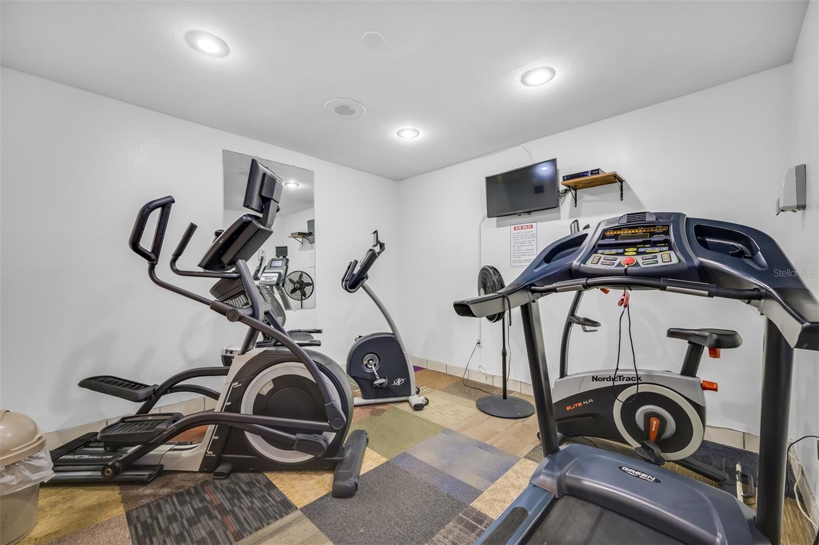 259 MEDALLION BLVD #B, MADEIRA BEACH, FL, 33708